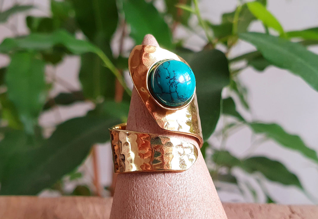 Ethnic style Brass & Turquoise Ring / Adjustable / Boho / Bohemian / Psy / Rustic / Tribal / Gypsy / Festival / Healing / Festival