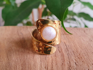Ethnic style Brass & Moonstone Ring / Adjustable / Boho / Bohemian / Psy / Rustic / Tribal / Gypsy / Festival / Healing / Festival