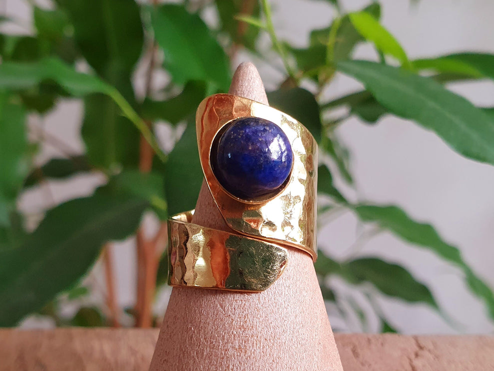 Ethnic style Brass & Lapis Lazuli Ring / Adjustable / Boho / Bohemian / Psy / Rustic / Tribal / Gypsy / Festival / Healing / Festival