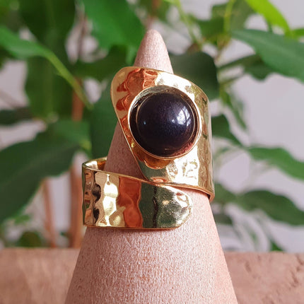 Ethnic style Brass & Black Onyx Ring / Adjustable / Boho / Bohemian / Psy / Rustic / Tribal / Gypsy / Festival / Healing / Festival