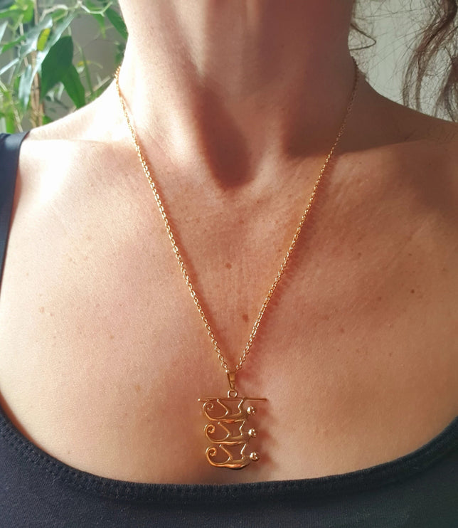 Three Monkeys Necklace / Jungle / Animal / Minimalist / Contemporary / Boho / Modern / Chic / Pretty / Chain / Nature