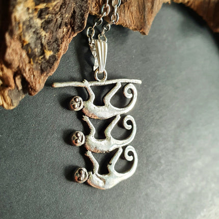 Three Monkeys Silver Necklace / Jungle / Animal / Minimalist / Contemporary / Boho / Modern / Chic / Pretty / Chain / Nature