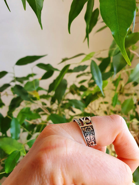 Eye of Horus Silver Ring / Ancient Egypt / Ra / Hieroglyphics / Ethnic / rustic, yoga, hippie, gypsy, pretty, psy, boho, bohemian, festival