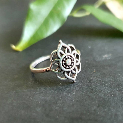 Mandala Flower Silver Ring / Flower Ring / Boho / Ethnic / Rustic / Festival / Tribal / Hippie / Gypsy / Psy / Thumb / Psy