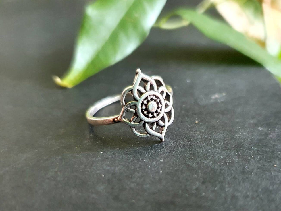 Mandala Flower Silver Ring / Flower Ring / Boho / Ethnic / Rustic / Festival / Tribal / Hippie / Gypsy / Psy / Thumb / Psy