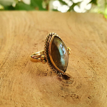 Labradorite Ring Ethnic style Brass / Boho / Bohemian / Psy / Rustic / Tribal / Gypsy / Festival / Healing / Festival