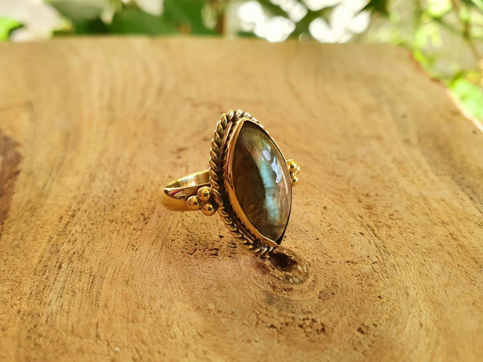 Labradorite Ring Ethnic style Brass / Boho / Bohemian / Psy / Rustic / Tribal / Gypsy / Festival / Healing / Festival