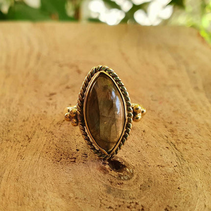 Labradorite Ring Ethnic style Brass / Boho / Bohemian / Psy / Rustic / Tribal / Gypsy / Festival / Healing / Festival