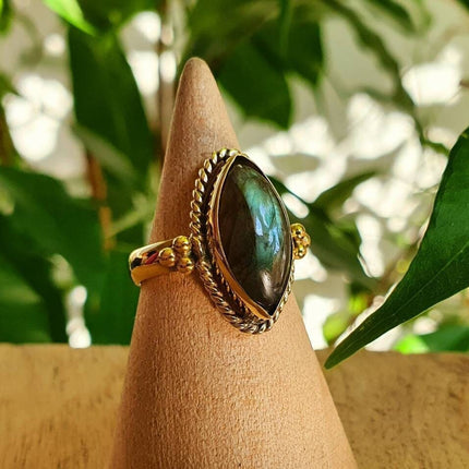 Labradorite Ring Ethnic style Brass / Boho / Bohemian / Psy / Rustic / Tribal / Gypsy / Festival / Healing / Festival