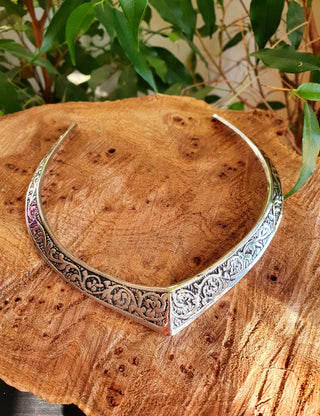 Ethnic Silver Choker Floral Design Necklace / Rustic / Gypsy / Lightweight / Boho / Tribal / Hippie / Rustic / Vegan / Aztec