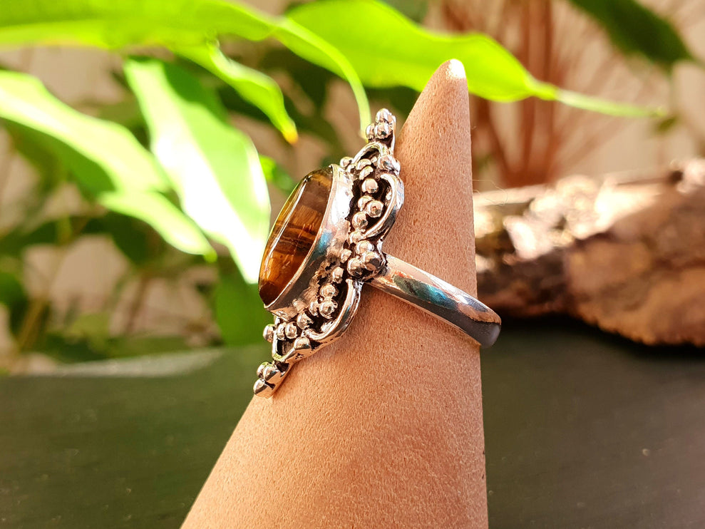 Bohemian style Tiger Eye and Silver Ring / Hippie / Boho / Ethnic / Rustic / Tribal / Gypsy / Festival / Healing / Festival / Small