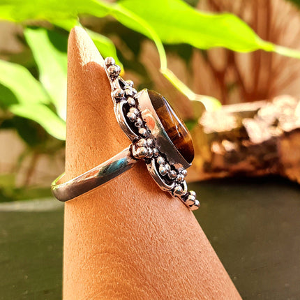 Bohemian style Tiger Eye and Silver Ring / Hippie / Boho / Ethnic / Rustic / Tribal / Gypsy / Festival / Healing / Festival / Small