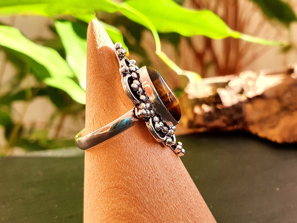 Bohemian style Tiger Eye and Silver Ring / Hippie / Boho / Ethnic / Rustic / Tribal / Gypsy / Festival / Healing / Festival / Small