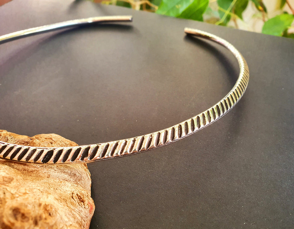 Ethnic Silver Choker Necklace / Rustic / Gypsy / Lightweight / Boho / Tribal / Hippie / Rustic / Vegan / Aztec