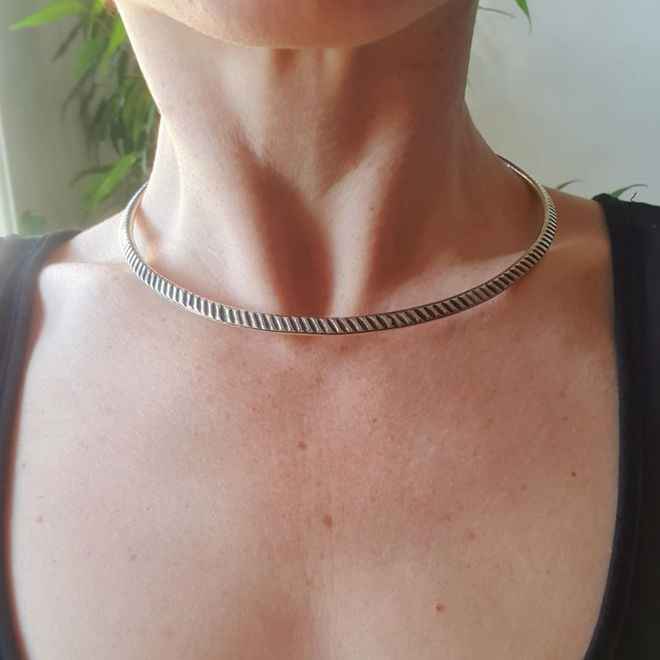 Ethnic Silver Choker Necklace / Rustic / Gypsy / Lightweight / Boho / Tribal / Hippie / Rustic / Vegan / Aztec