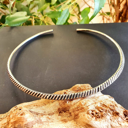 Ethnic Silver Choker Necklace / Rustic / Gypsy / Lightweight / Boho / Tribal / Hippie / Rustic / Vegan / Aztec