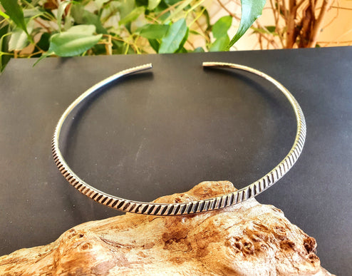 Ethnic Silver Choker Necklace / Rustic / Gypsy / Lightweight / Boho / Tribal / Hippie / Rustic / Vegan / Aztec