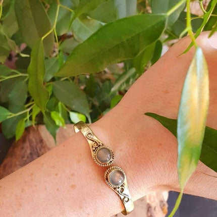 Labradorite Bracelet Boho Bangle / Brass / Ethnic / Rustic / Bohemian / Hippie / Gypsy / Psy / Chic / Jewellery / Body / Adjustable