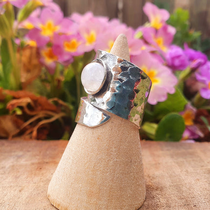 Ethnic style Silver & Moonstone Ring / Adjustable / Boho / Bohemian / Psy / Rustic / Tribal / Gypsy / Festival / Healing / Festival