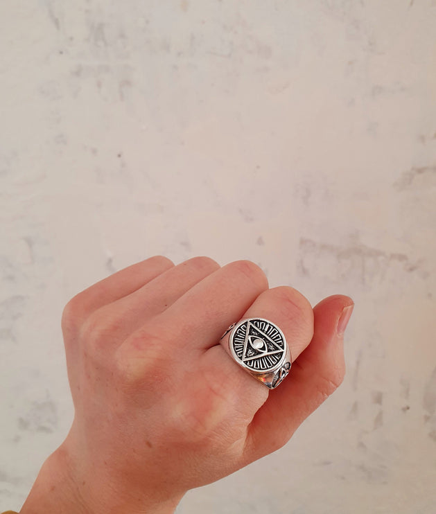 Silver Eye of Providence Ring / Mens Ring / Illuminati / Signet Ring / Third Eye / Boho / Ethnic / Rustic / Gypsy / Psy / Thumb / Psy