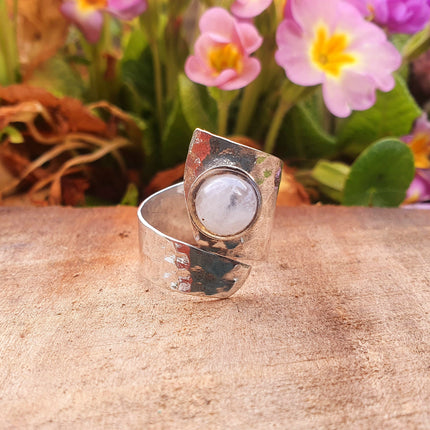 Ethnic style Silver & Moonstone Ring / Adjustable / Boho / Bohemian / Psy / Rustic / Tribal / Gypsy / Festival / Healing / Festival