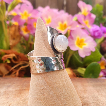 Ethnic style Silver & Moonstone Ring / Adjustable / Boho / Bohemian / Psy / Rustic / Tribal / Gypsy / Festival / Healing / Festival