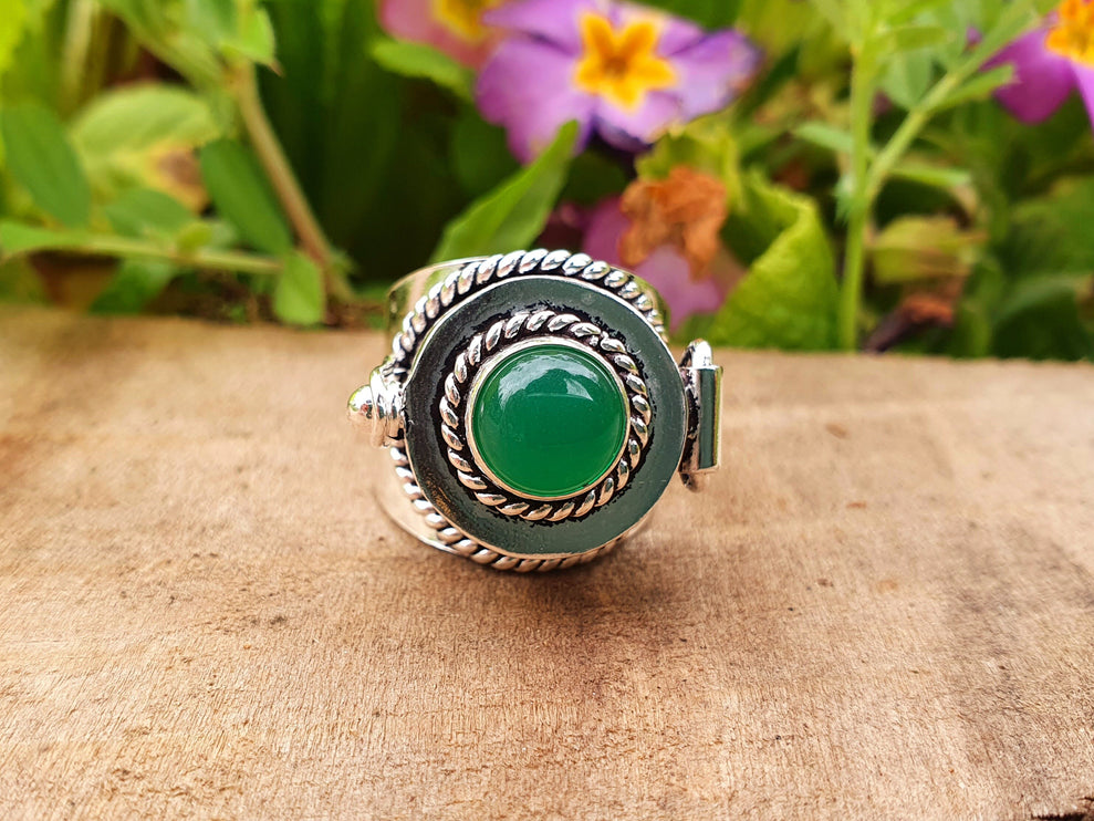 Silver Poison Ring / Green Onyx / Alchemy / Locket Ring / Boho / Bohemian / Rustic / Tribal / Gypsy / Festival / Healing / Festival 