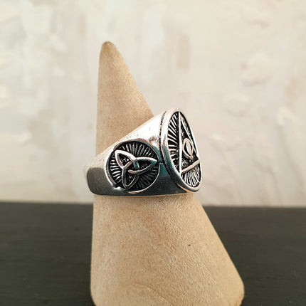 Silver Eye of Providence Ring / Mens Ring / Illuminati / Signet Ring / Third Eye / Boho / Ethnic / Rustic / Gypsy / Psy / Thumb / Psy