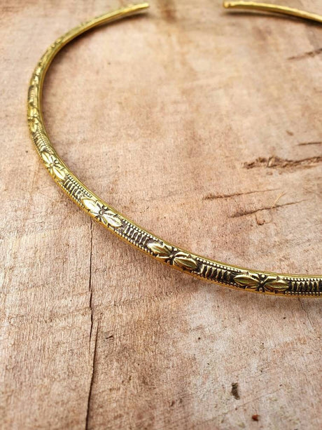 Floral Design Choker Brass Necklace / Rustic / Gypsy / Lightweight / Boho / Tribal / Hippie / Rustic / Vegan / Aztec