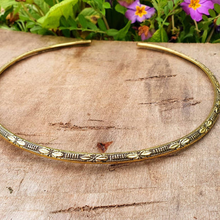 Floral Design Choker Brass Necklace / Rustic / Gypsy / Lightweight / Boho / Tribal / Hippie / Rustic / Vegan / Aztec