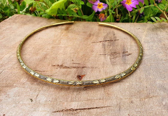 Floral Design Choker Brass Necklace / Rustic / Gypsy / Lightweight / Boho / Tribal / Hippie / Rustic / Vegan / Aztec