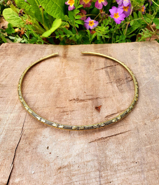 Floral Design Choker Brass Necklace / Rustic / Gypsy / Lightweight / Boho / Tribal / Hippie / Rustic / Vegan / Aztec