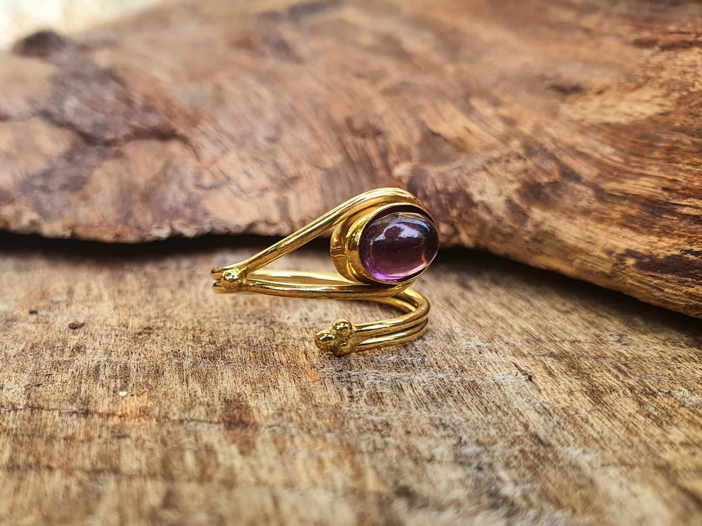 Ethnic style Brass & Amethyst Ring / Adjustable / Boho / Bohemian / Psy / Rustic / Tribal / Gypsy / Festival / Healing / Festival