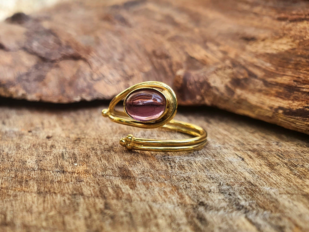 Ethnic style Brass & Amethyst Ring / Adjustable / Boho / Bohemian / Psy / Rustic / Tribal / Gypsy / Festival / Healing / Festival