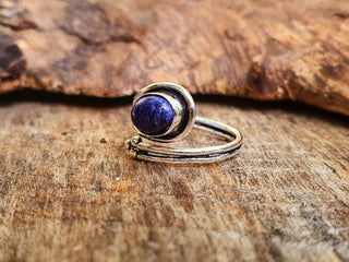 Ethnic style Silver & Lapis Lazuli Ring / Adjustable / Boho / Bohemian / Psy / Rustic / Tribal / Gypsy / Festival / Healing / Festival
