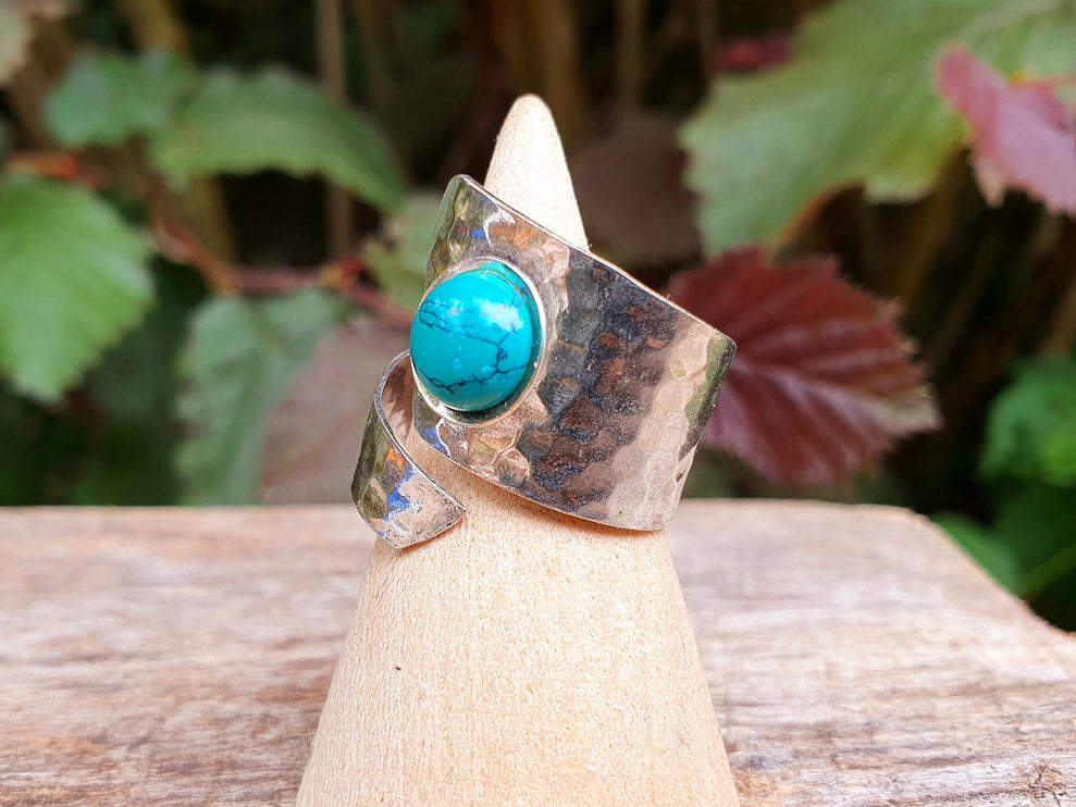 Ethnic style Silver & Turquoise Ring / Adjustable / Boho / Bohemian / Psy / Rustic / Tribal / Gypsy / Festival / Healing / Festival