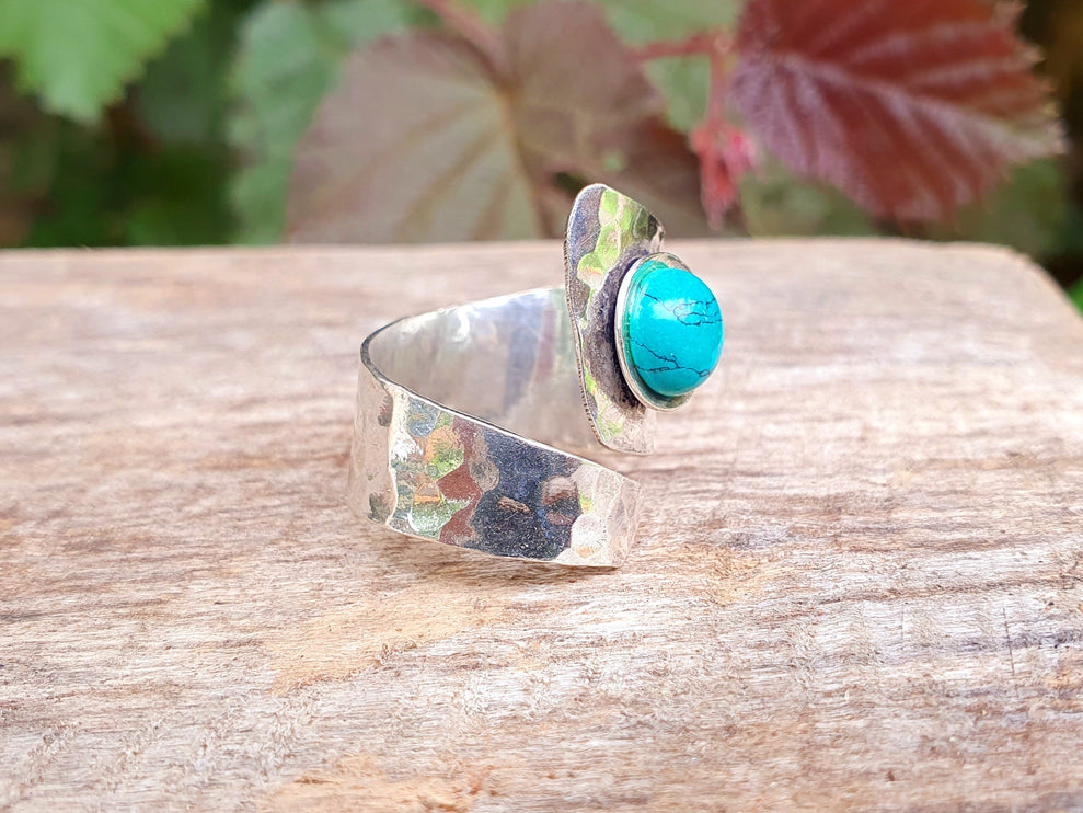 Ethnic style Silver & Turquoise Ring / Adjustable / Boho / Bohemian / Psy / Rustic / Tribal / Gypsy / Festival / Healing / Festival