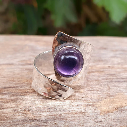 Ethnic style Silver & Amethyst Ring / Adjustable / Boho / Bohemian / Psy / Rustic / Tribal / Gypsy / Festival / Healing / Festival