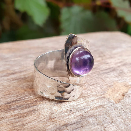 Ethnic style Silver & Amethyst Ring / Adjustable / Boho / Bohemian / Psy / Rustic / Tribal / Gypsy / Festival / Healing / Festival