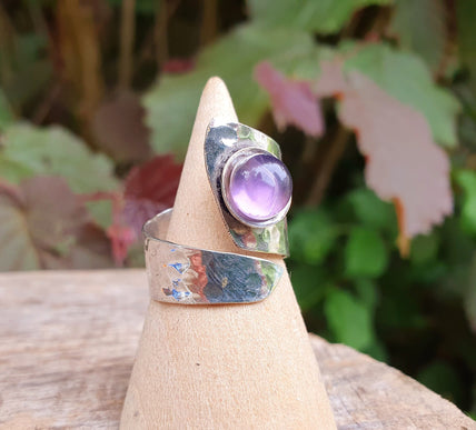 Ethnic style Silver & Amethyst Ring / Adjustable / Boho / Bohemian / Psy / Rustic / Tribal / Gypsy / Festival / Healing / Festival