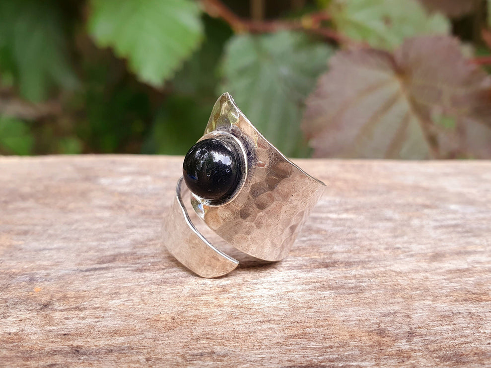 Ethnic style Silver Black Onyx Ring / Adjustable / Boho / Bohemian / Psy / Rustic / Tribal / Gypsy / Festival / Healing / Festival