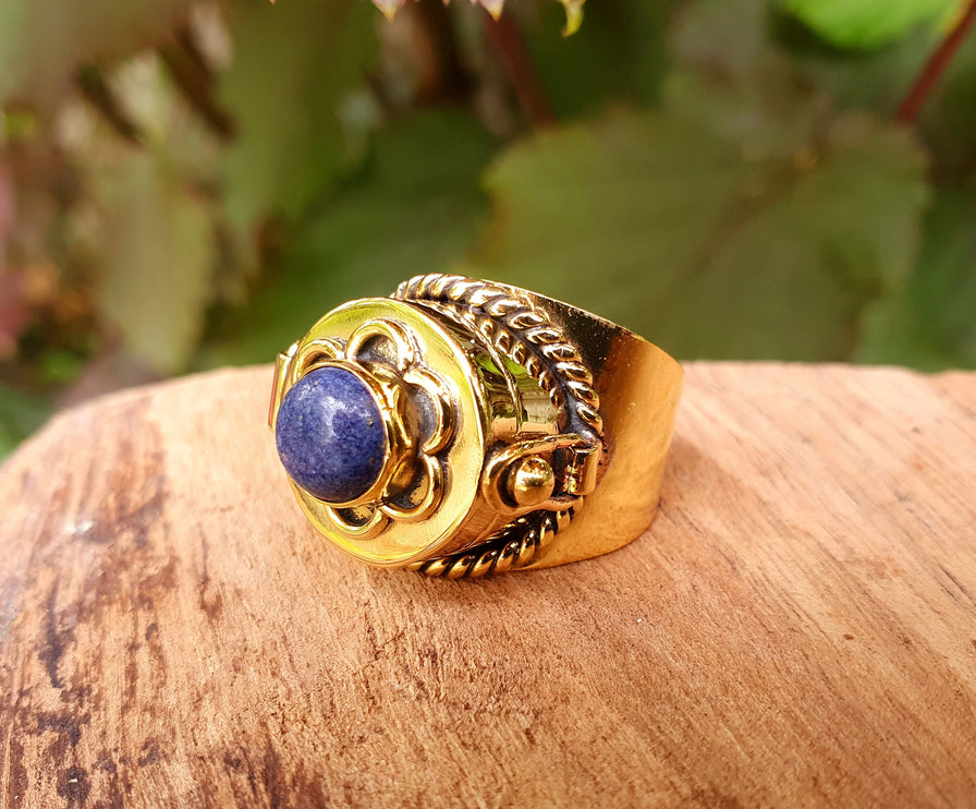 Gold Poison Ring / Brass & Lapis Lazuli / Alchemy / Locket Ring / Boho / Bohemian / Psy / Rustic / Tribal / Gypsy / Festival / Pierre bleu