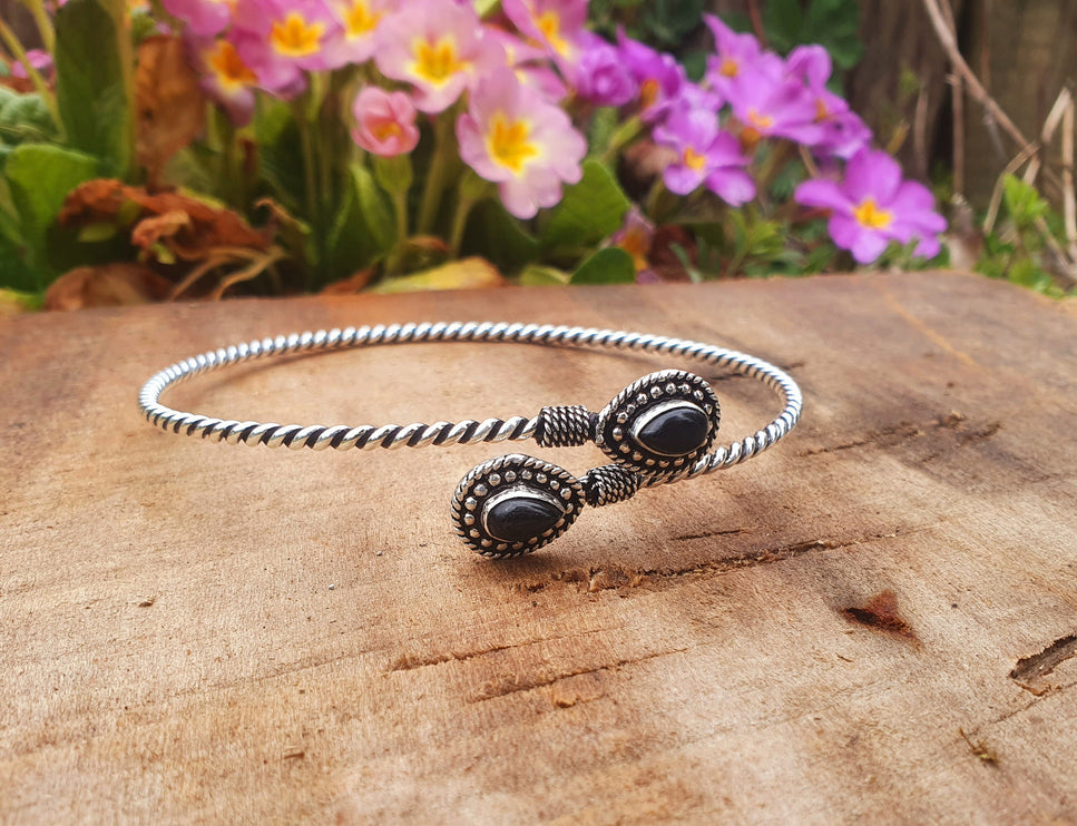 Silver Arm Bracelet Black Onyx / Tribal / Spiral / Boho / Bangle/ Ethnic / Rustic / Bohemian / Hippie / Gypsy / Psy / Adjustable