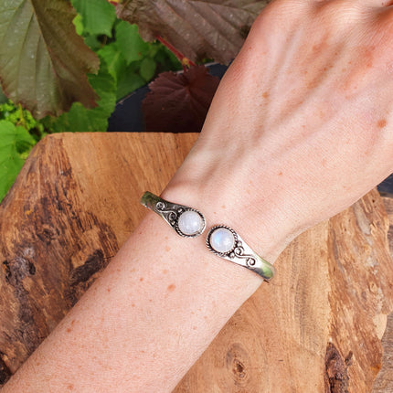 Moonstone Bracelet / Silver Bangle / Ethnic / Rustic / Bohemian / Hippie / Gypsy / Psy / Chic / Jewellery / Body / Adjustable