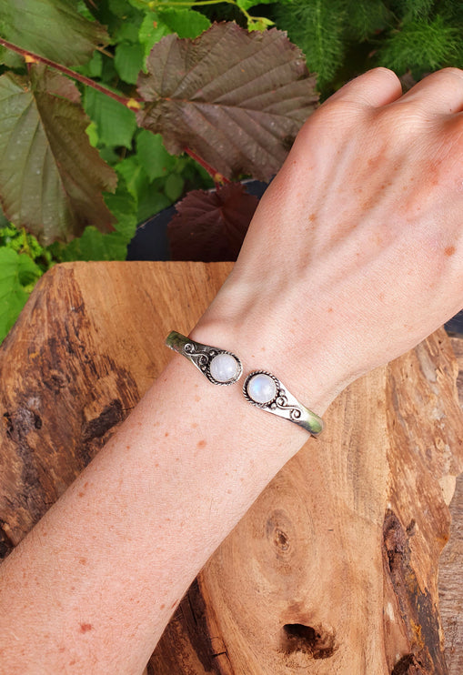 Moonstone Bracelet / Silver Bangle / Ethnic / Rustic / Bohemian / Hippie / Gypsy / Psy / Chic / Jewellery / Body / Adjustable