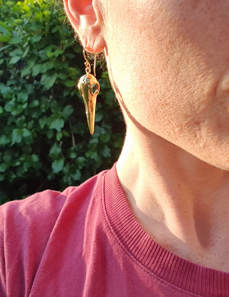 Gold Raven Skull Earrings / Bird Skull / Viking / Nordic / Gothic / Punk / Taxidermy / Witchcraft / Drop Earrings / Animal Earrings