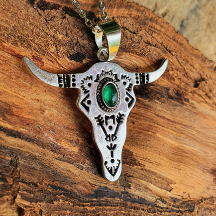 Silver Cow Necklace / Green Onyx / Talisman / Native American / Third Eye / Hypoallergenic / Brass / Boho / Inca / Ethnic / Illuminati