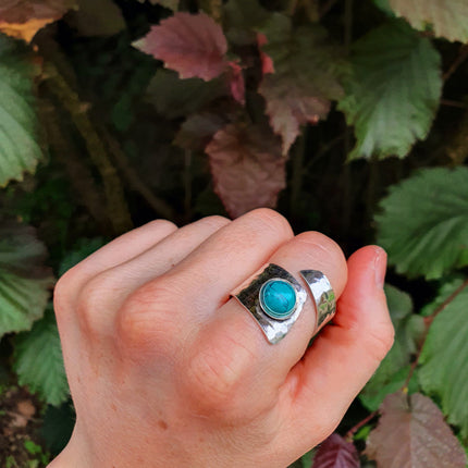 Ethnic style Silver & Turquoise Ring / Adjustable / Boho / Bohemian / Psy / Rustic / Tribal / Gypsy / Festival / Healing / Festival