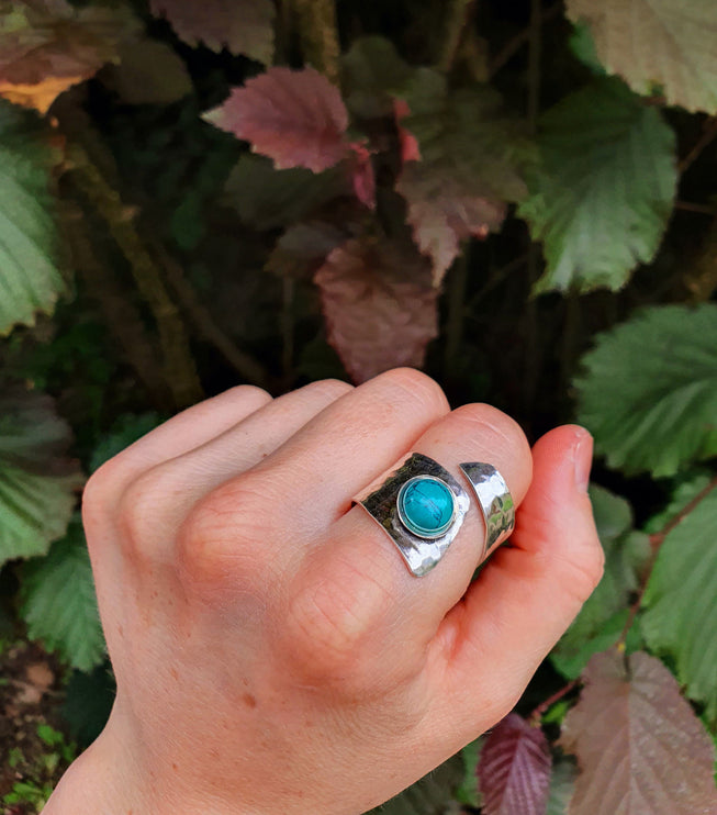 Ethnic style Silver & Turquoise Ring / Adjustable / Boho / Bohemian / Psy / Rustic / Tribal / Gypsy / Festival / Healing / Festival