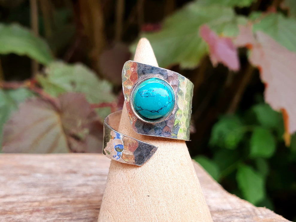 Ethnic style Silver & Turquoise Ring / Adjustable / Boho / Bohemian / Psy / Rustic / Tribal / Gypsy / Festival / Healing / Festival